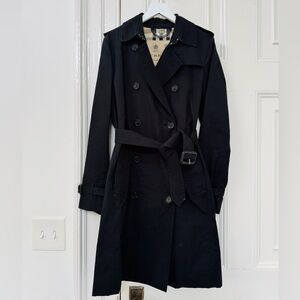 Burberry Signature Kensington Heritage Trench for Sale - Size 6